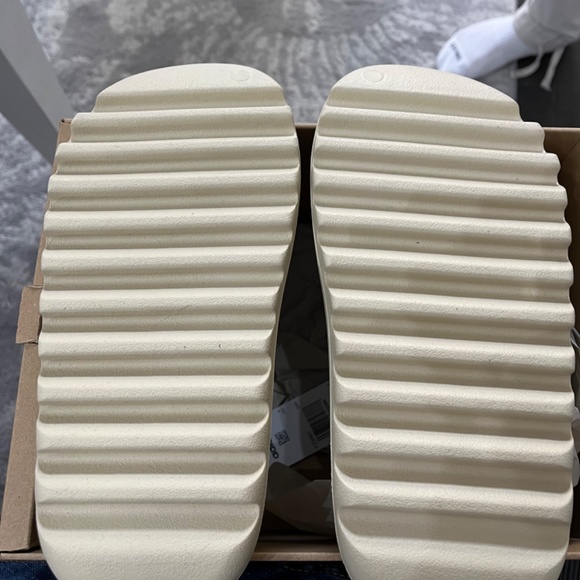 Yeezy Slides size 9 UK main image 5